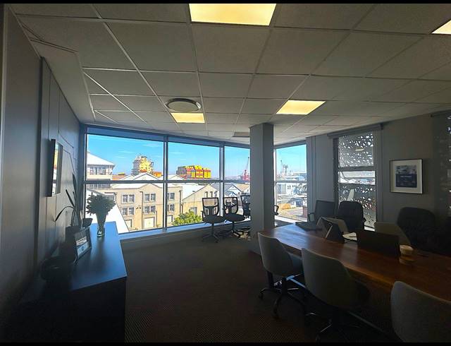 486M² OFFICE TO LET IN POINT WATERFRONT